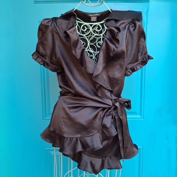 Wrap-Around Top Vintage Black Satin Ruffle Puff Sleeve Blouse - Picture 6 of 16
